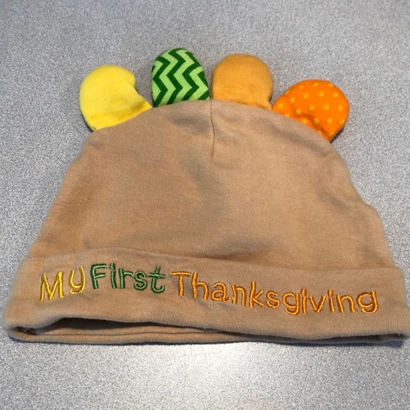 Thanksgiving Bib and Hat set - Picture 2 of 3